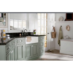 Brighton bath, Omega Cabinetry