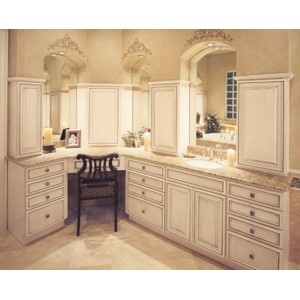 Glendale bath, StarMark Cabinetry