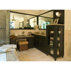 Traditional bath, Christiana Cabinetry