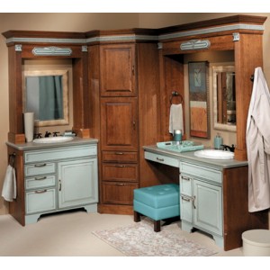 Woodfield bath, StarMark Cabinetry