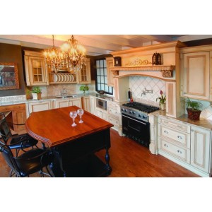 Biltmore Manor kitchen, Executive Cabinetry