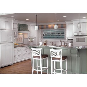 Brentwood kitchen by Canyon Creek