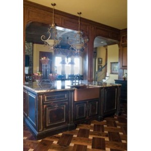 Dramatic kitchen, Habersham Home