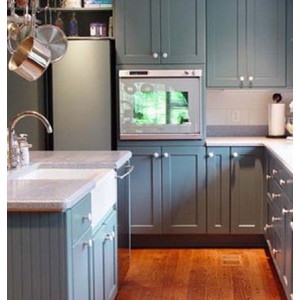 Gallery kitchen, CWP Cabinetry