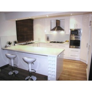 Gloss 2pack painted kitchen, Executive Kitchens