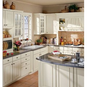 Hampton Antique kitchen, Mid Continent