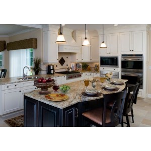 Extravagant kitchen by Apple Valley Woodworks