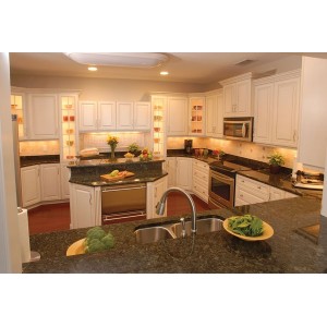 Spring kitchen, Apple Valley Woodworks