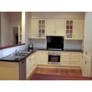 Moulded Vinyl kitchen, Executive Kitchens