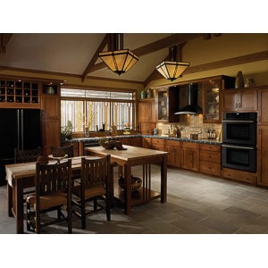 Nantucket Classic kitchen, Cardell Cabinetry