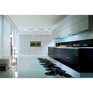 Q2 A kitchen, Pedini