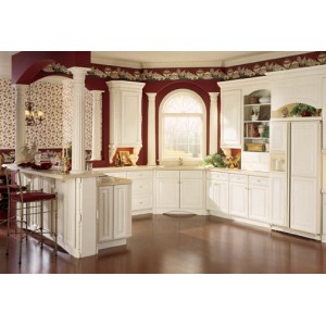 Savannah Maple kitchen by Wellborn