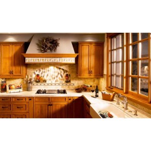 Traditional Woodline kitchen, Columbia Cabinets