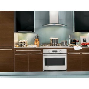 Gallery kitchen, Bentwood