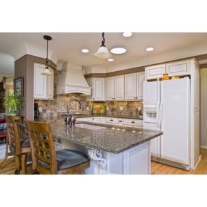 Glamour kitchen, Jim Bishop Cabinets