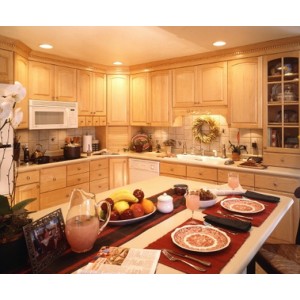 Roman kitchen, Crown Cabinets