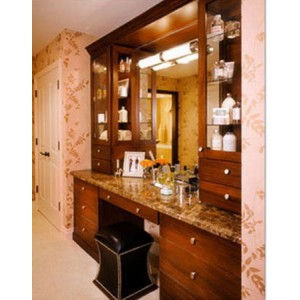 Traditional bath, CWP Cabinetry