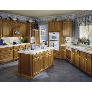 Elan Hickory Toffee kitchen, Cardell Cabinetry