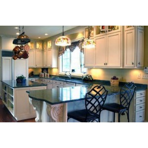 Royal kitchen, Candlelight Cabinetry
