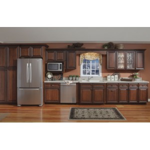 Williamsburg Deluxe kitchen, Kountry Wood Products